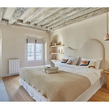 Luxurious Place Vendome - Rue De La Paix